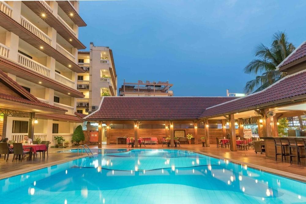 The Residence Garden Pattaya Zewnętrze zdjęcie